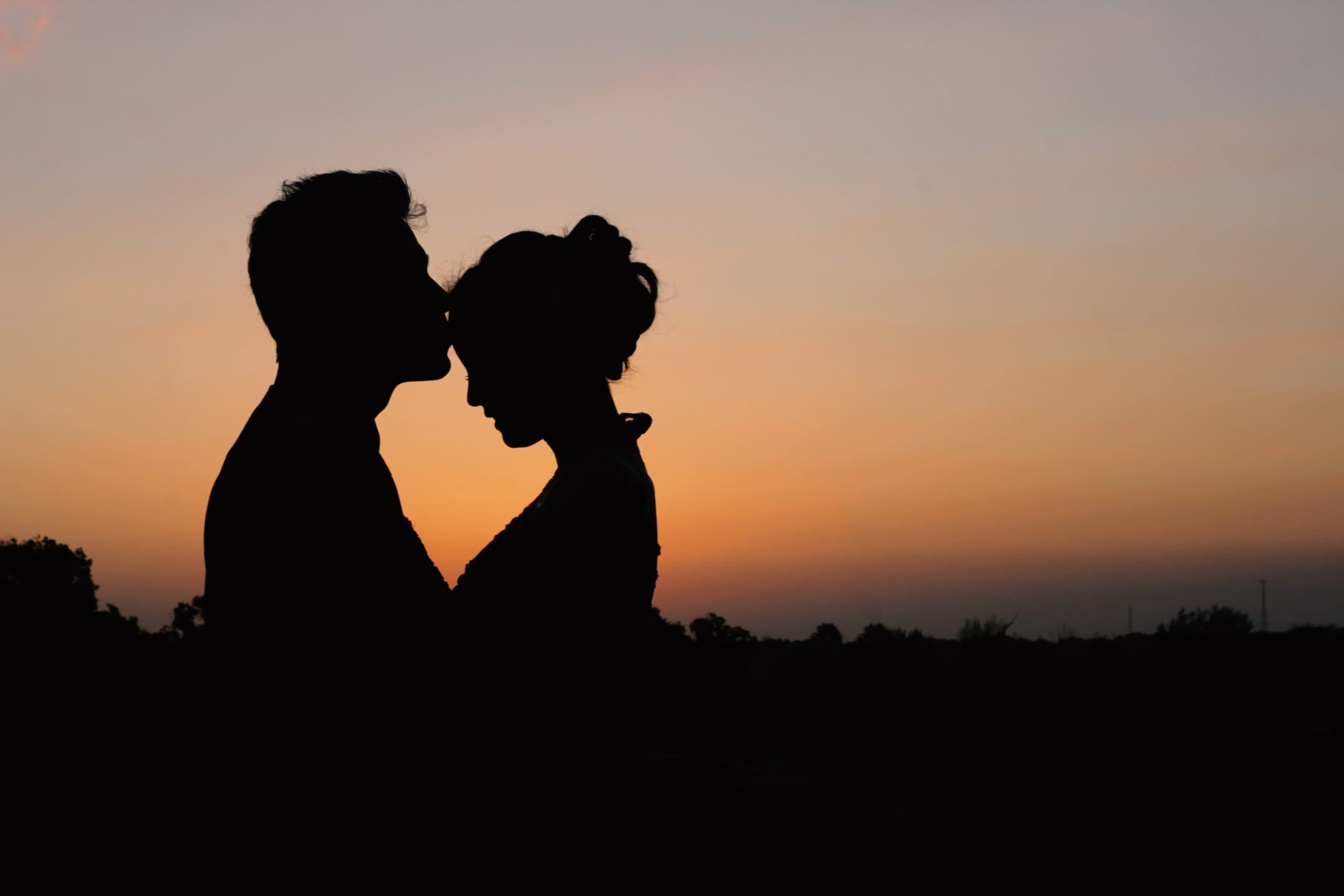 ED and Relationships: 5 Ways Couples Can Stay Connected